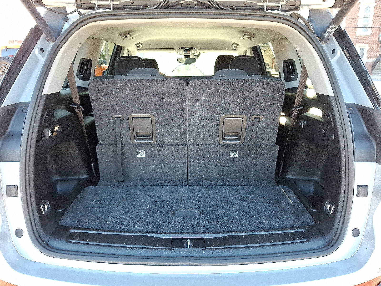 Used 2021 Jeep Grand Cherokee L Laredo w/ Luxury Tech Group I image 7