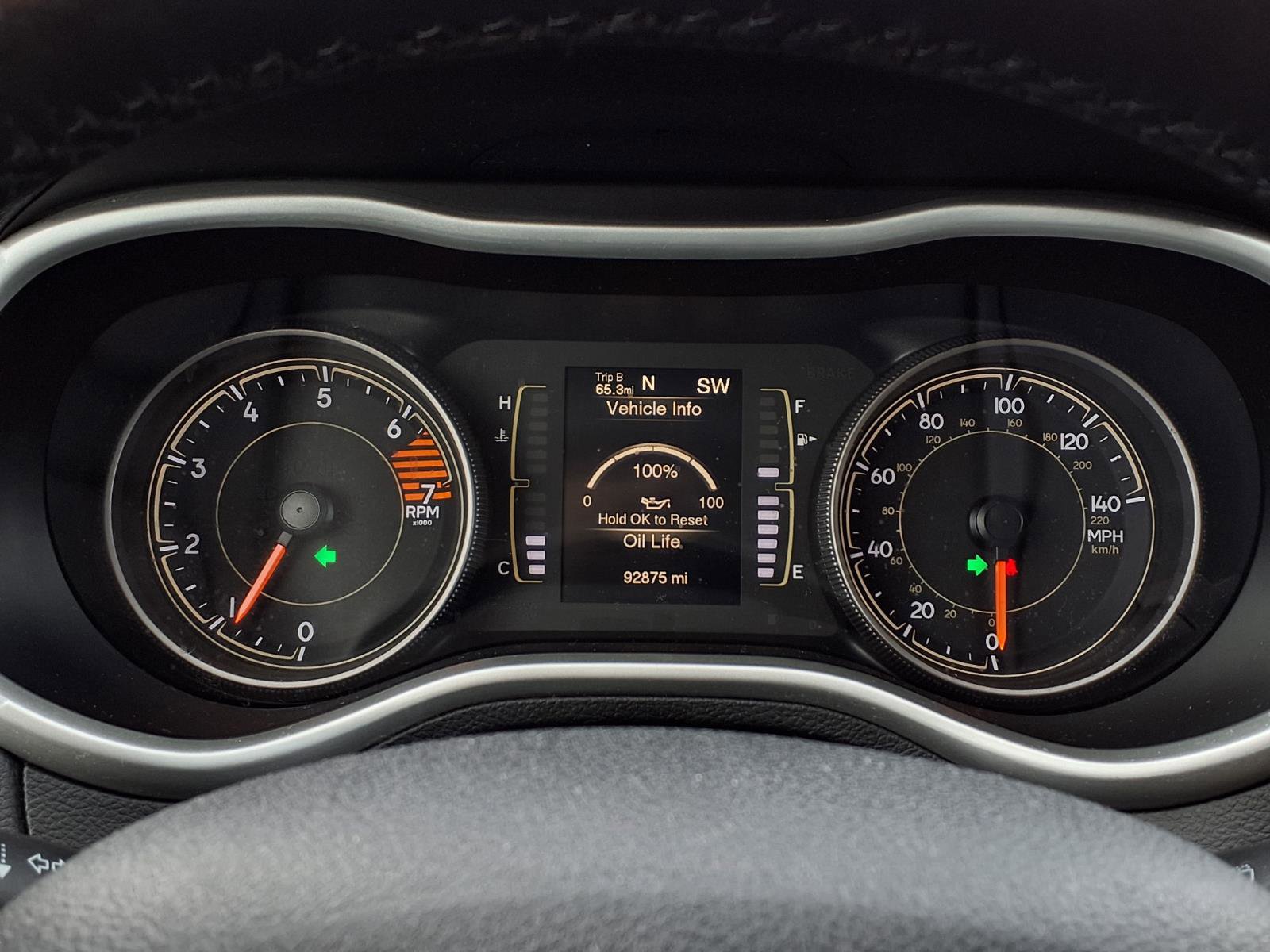 Used 2017 Jeep Cherokee Latitude FWD image 18