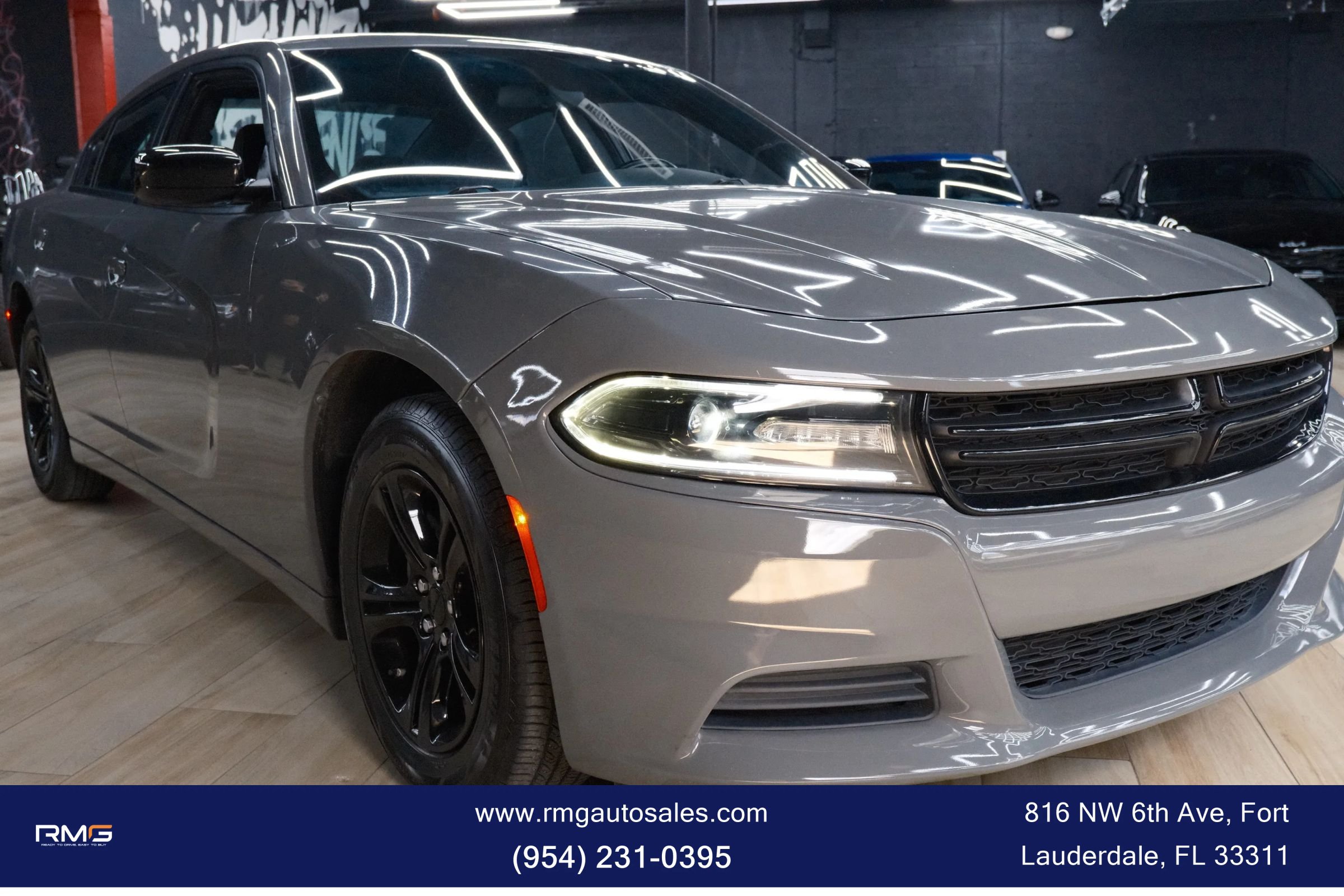 Used 2023 Dodge Charger SXT RWD image 1