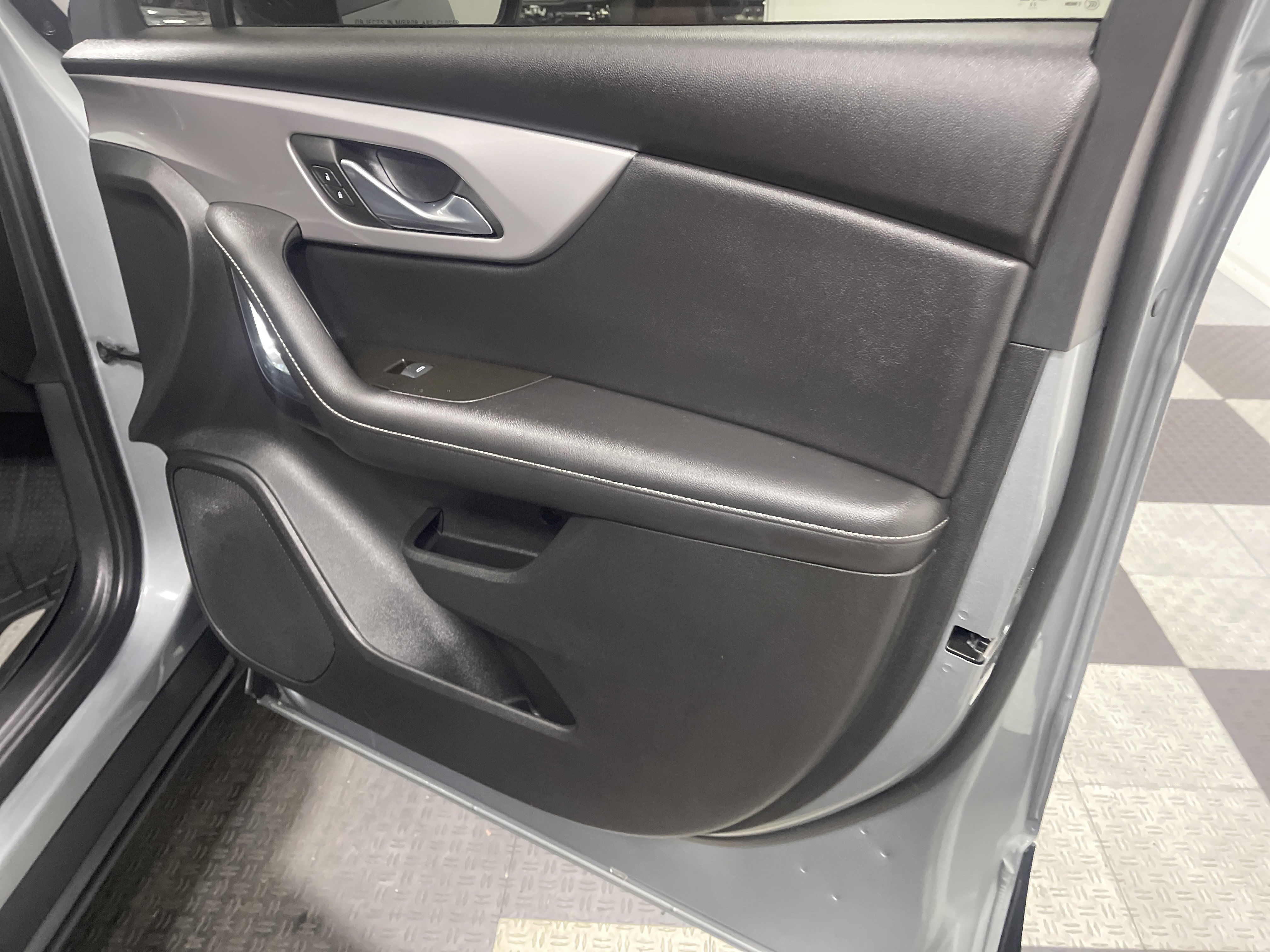 Used 2023 Chevrolet Blazer LT w/ Midnight/Sport Edition image 25