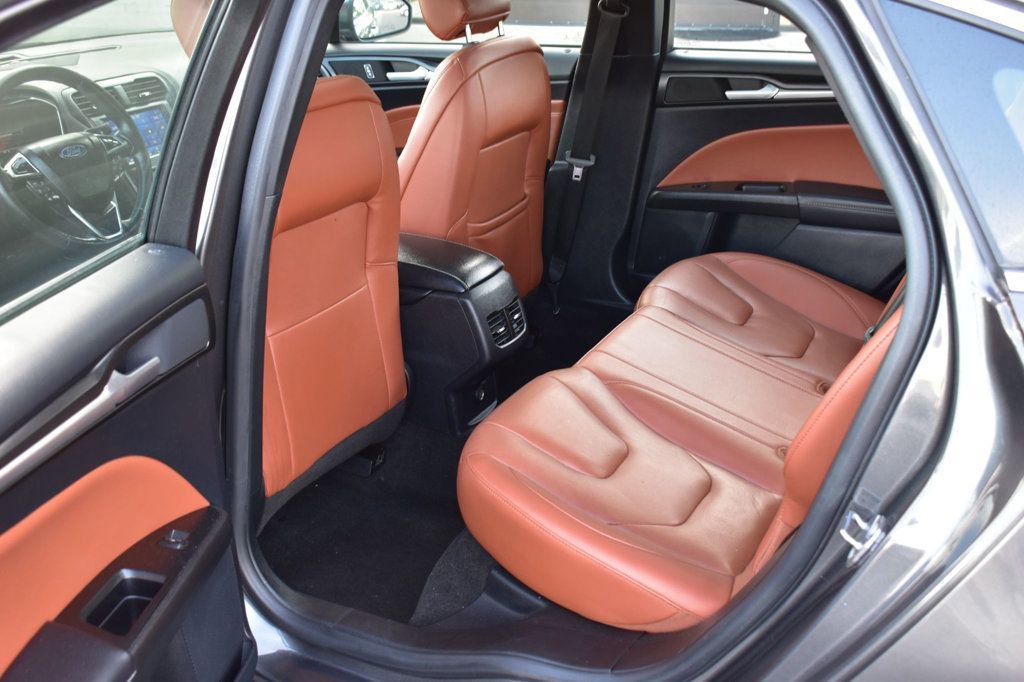 Used 2020 Ford Fusion Titanium image 22