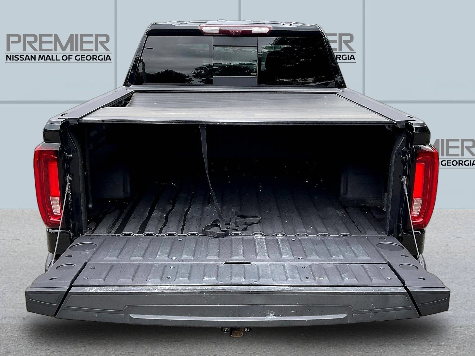 Used 2023 GMC Sierra 1500 Denali AWD/4WD image 9