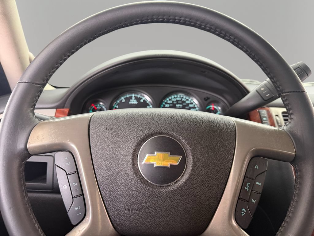 Used 2013 Chevrolet Avalanche LS RWD image 18