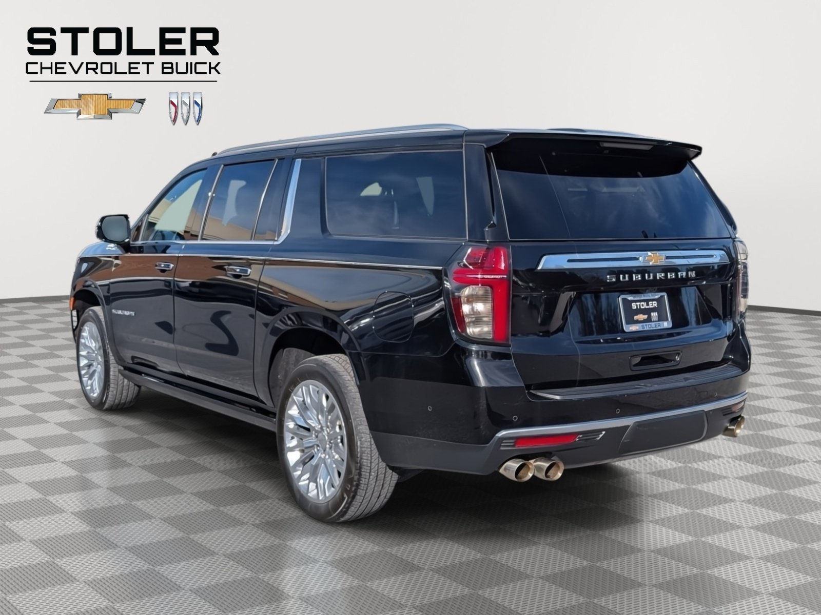 Used 2023 Chevrolet Suburban High Country w/ Advanced Technology Package AWD/4WD image 3