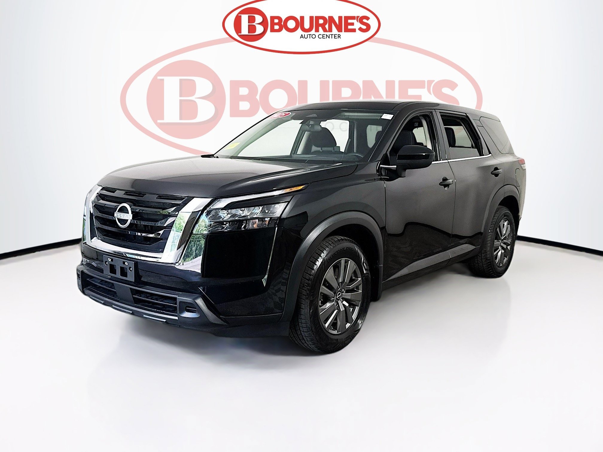 Used 2025 Nissan Pathfinder S AWD/4WD image 5