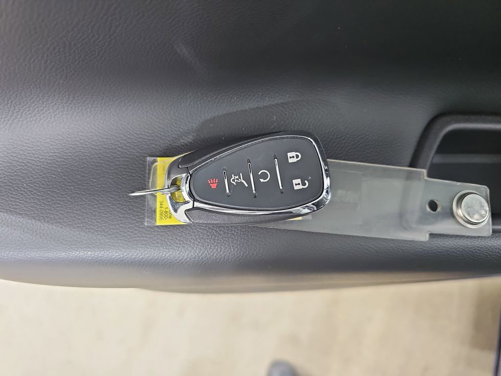 Used 2020 Chevrolet Equinox LT image 40