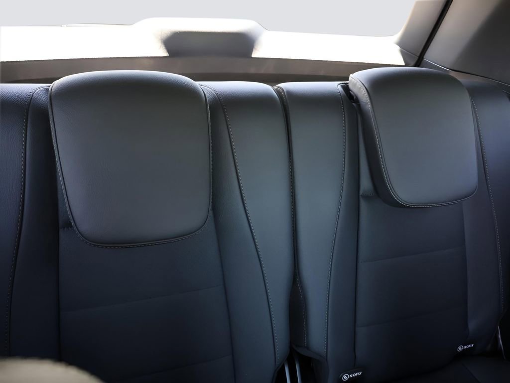 Certified 2025 Mercedes-Benz GLS 450 4MATIC image 16