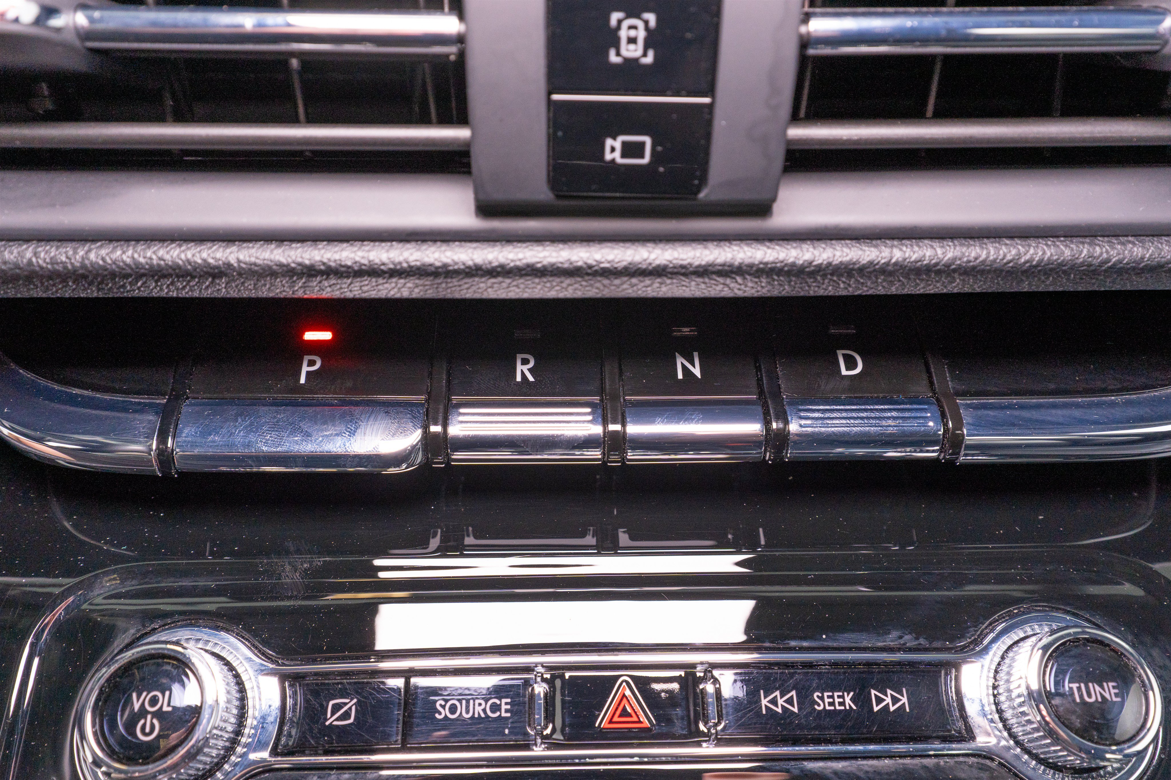 Used 2021 Lincoln Corsair AWD w/ Premium Package image 24