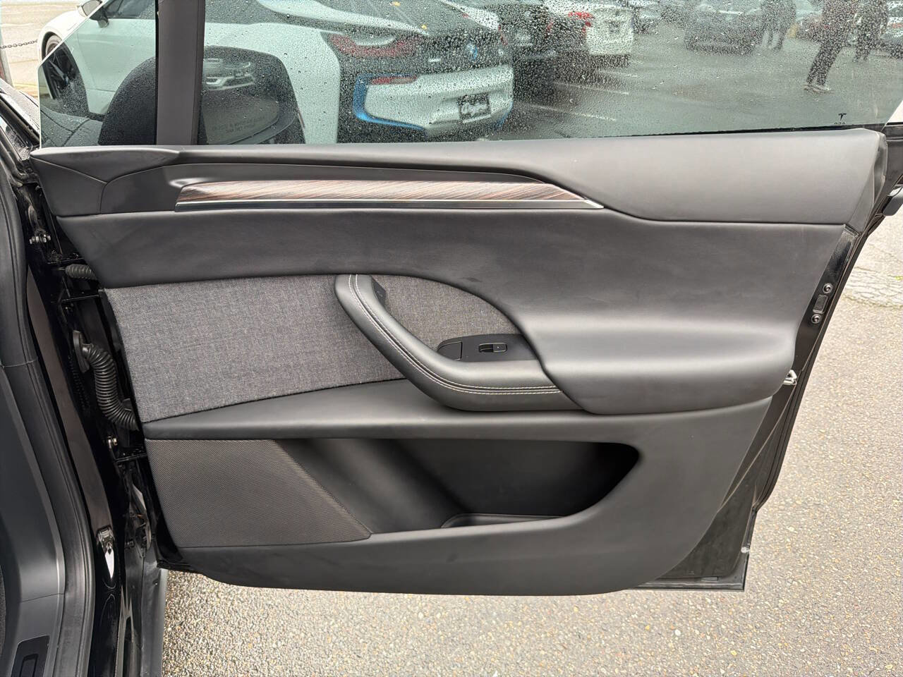 Used 2022 Tesla Model X image 21