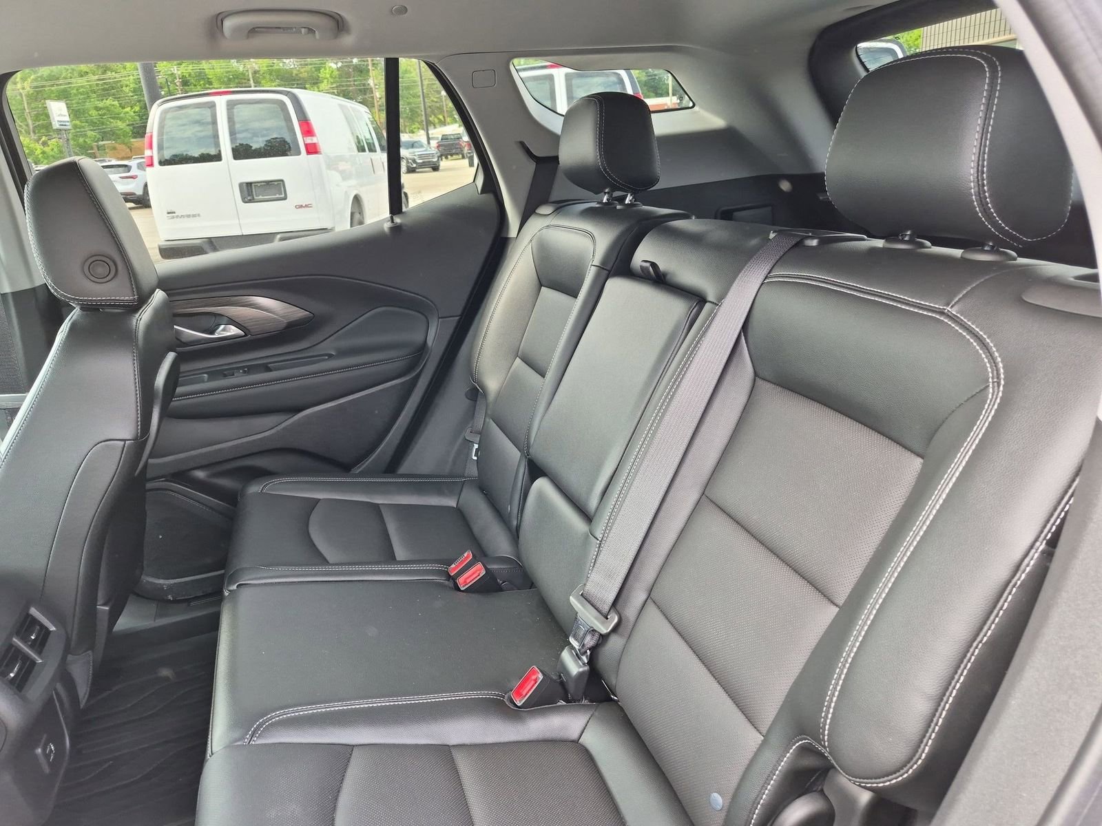 Certified 2024 GMC Terrain SLT w/ LPO, Floor Liner Package FWD image 23