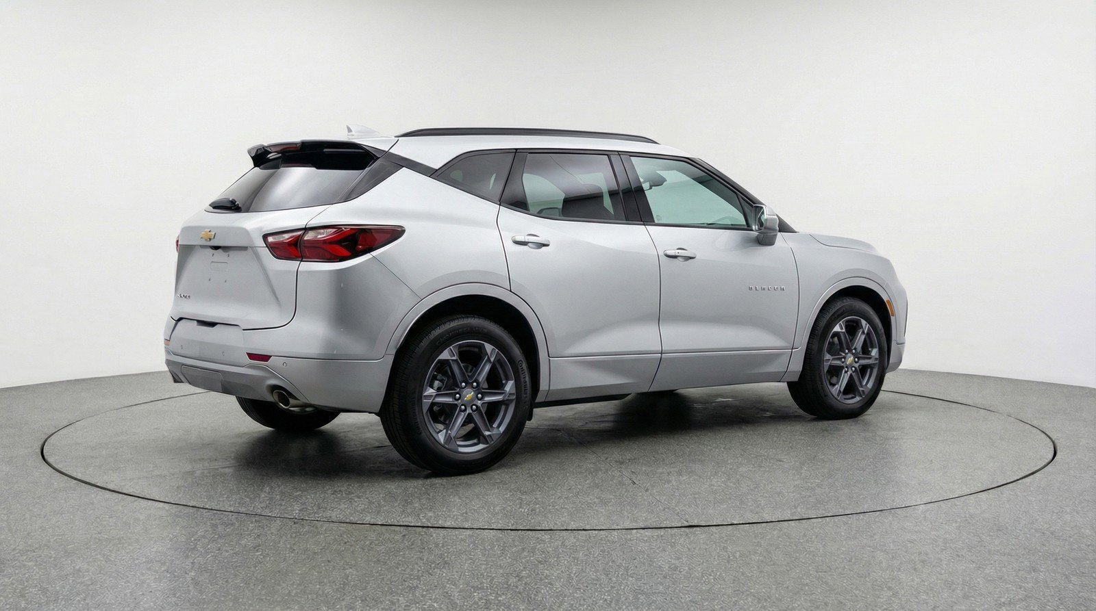 Used 2025 Chevrolet Blazer LT FWD image 9