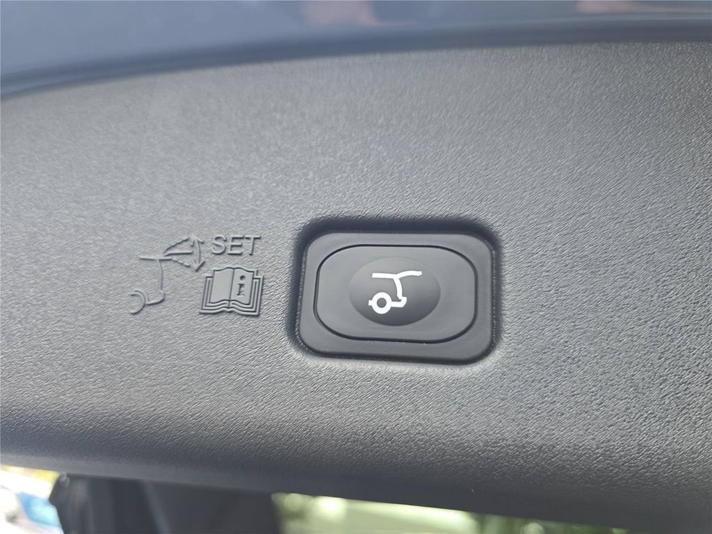New 2026 Lincoln Nautilus Reserve AWD/4WD image 25