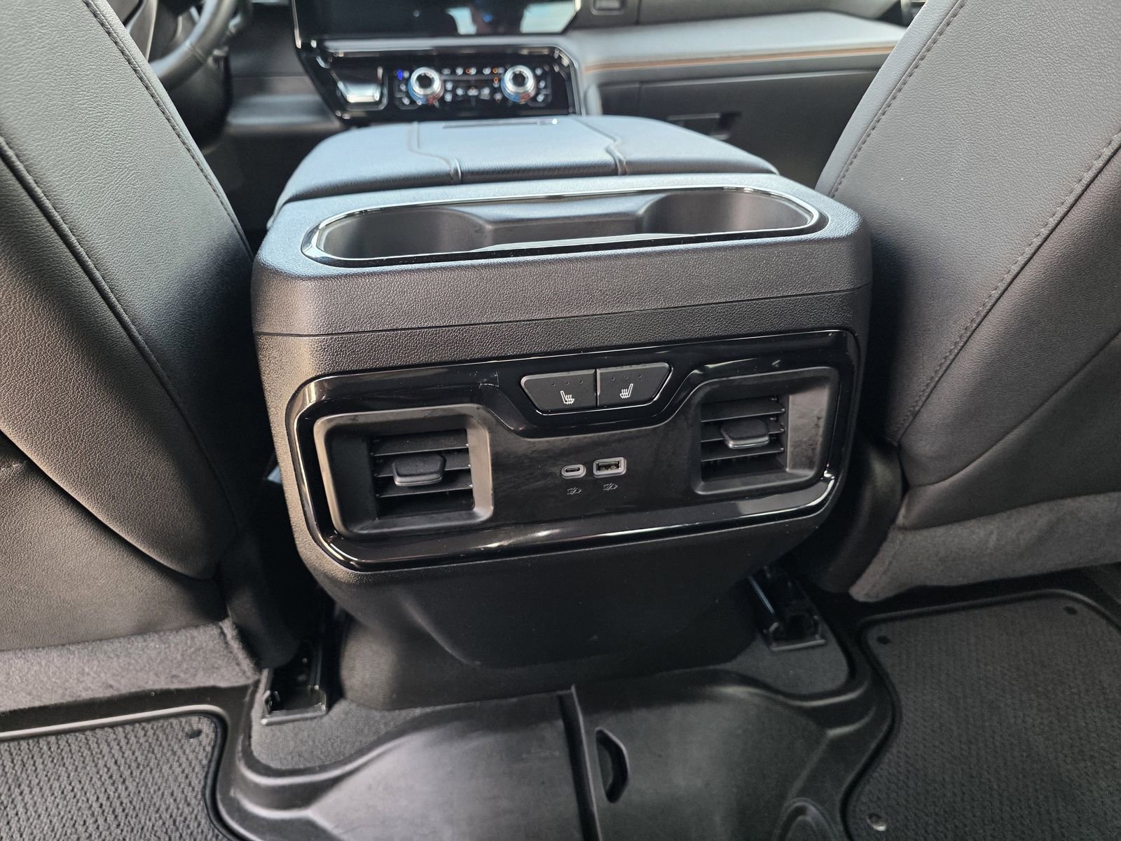 Used 2024 GMC Sierra 2500 AT4 w/ AT4 Preferred Package image 17