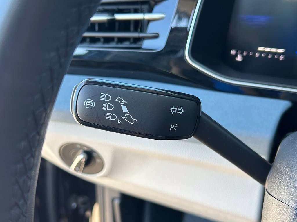 Certified 2026 Volkswagen Jetta SE FWD image 22