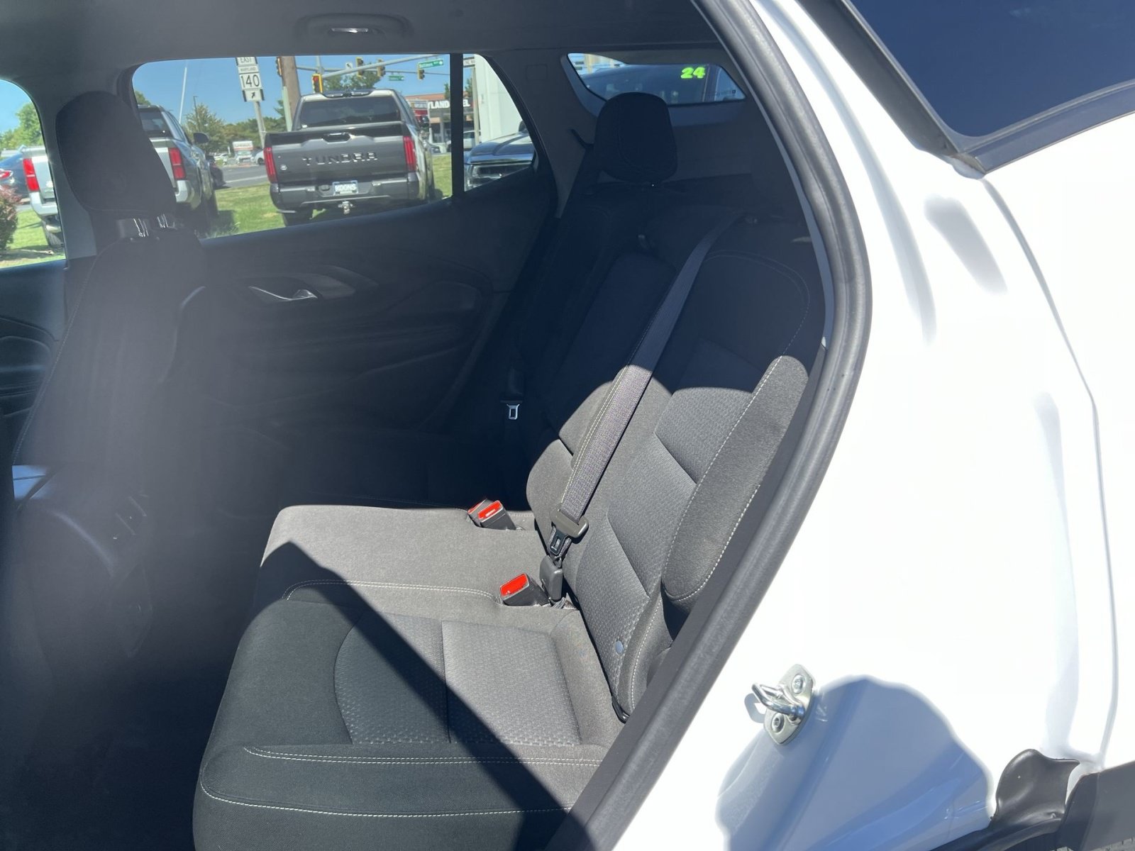 Used 2024 GMC Terrain SLE FWD image 22