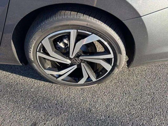 New 2026 Volkswagen Jetta SEL image 10