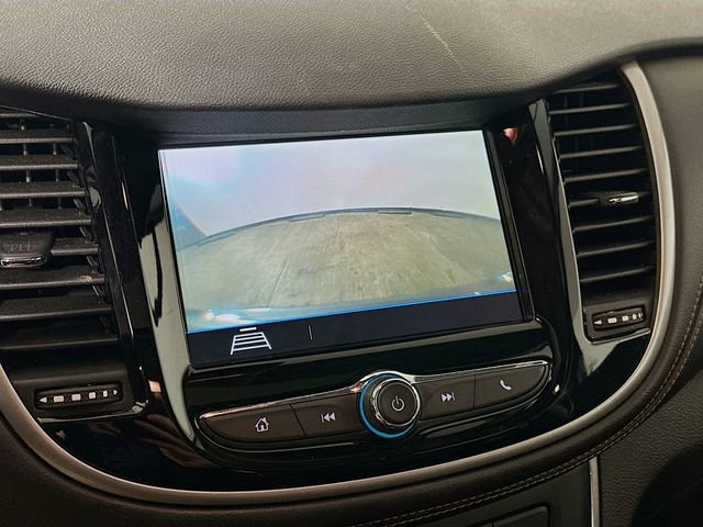 Used 2018 Chevrolet Trax LT w/ Sun & Sound Package image 13