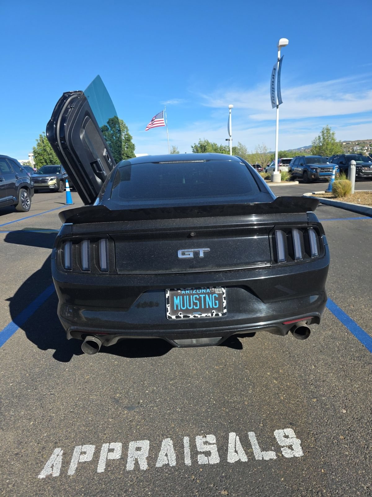 Used 2015 Ford Mustang GT RWD image 9