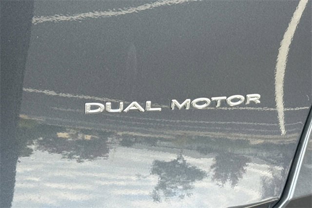 Used 2022 Tesla Model Y Long Range image 35