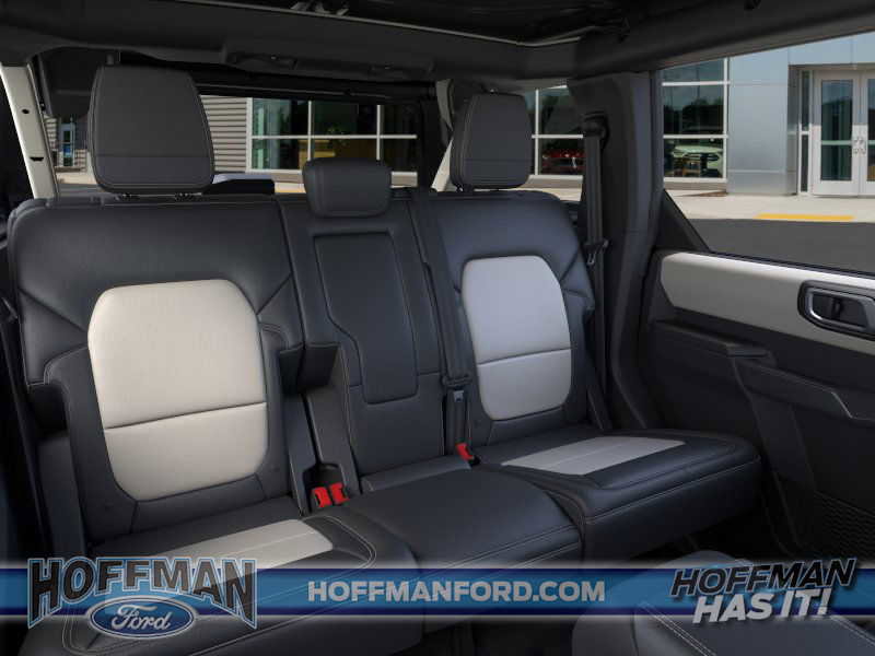 New 2026 Ford Bronco Outer Banks AWD/4WD image 11