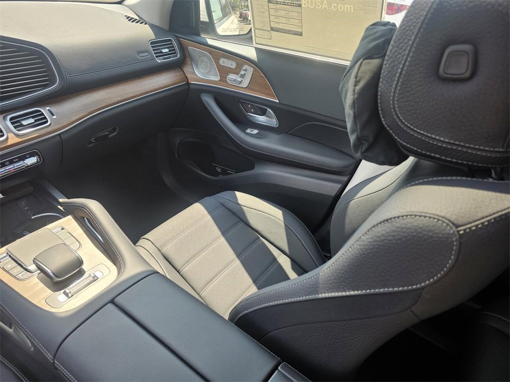 New 2026 Mercedes-Benz GLS 450 4MATIC image 28