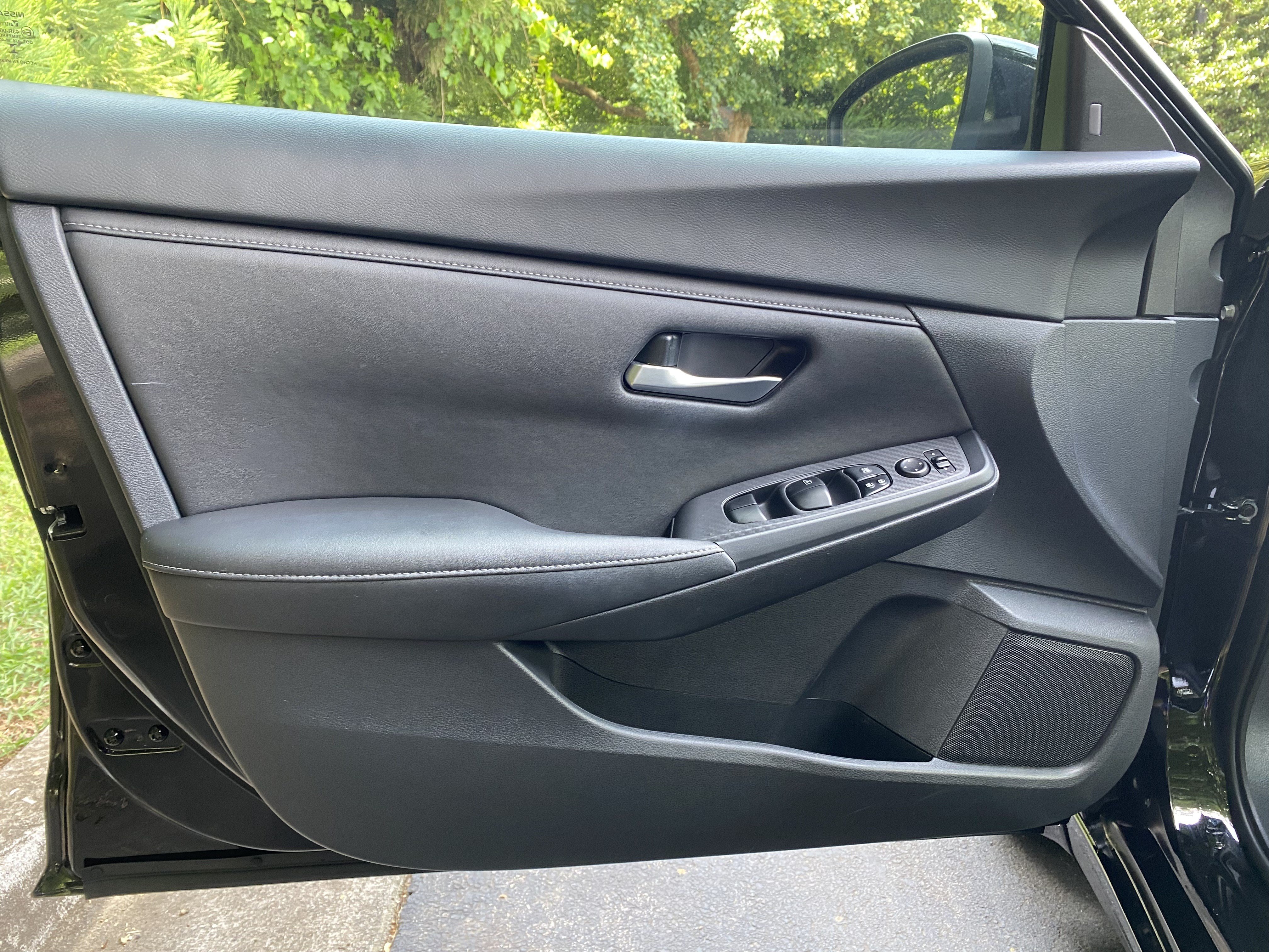 Used 2023 Nissan Sentra SV FWD image 14