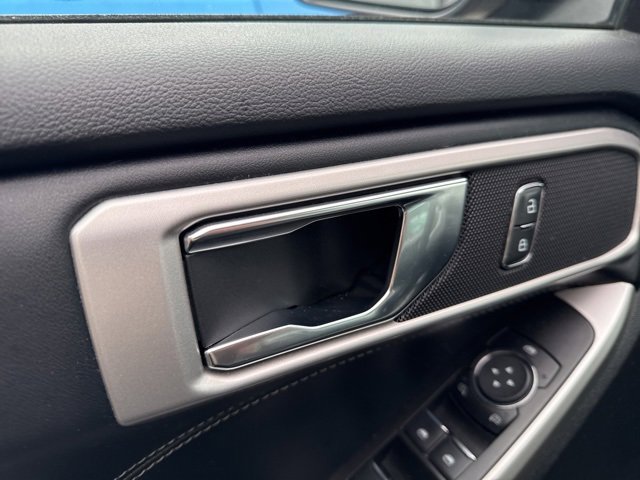 Used 2022 Ford Explorer XLT w/ Equipment Group 202A image 19