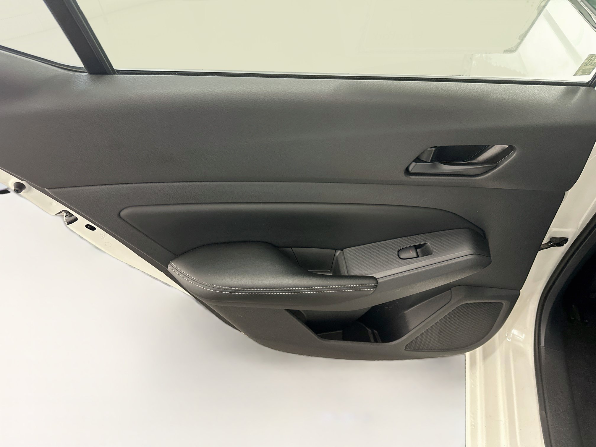 Used 2025 Nissan Altima 2.5 SV FWD image 26