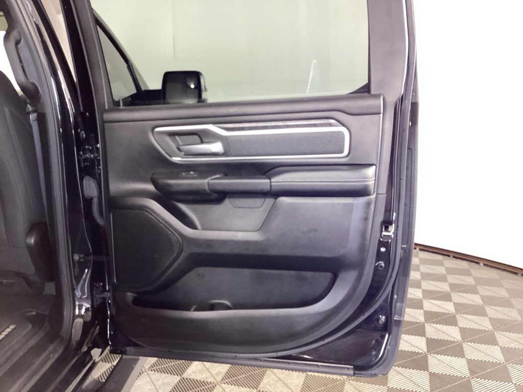 Used 2020 RAM 1500 Big Horn AWD/4WD image 10