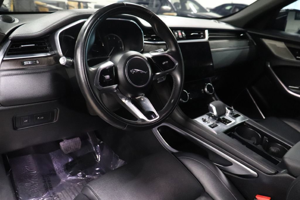 Used 2021 Jaguar F-PACE S image 11