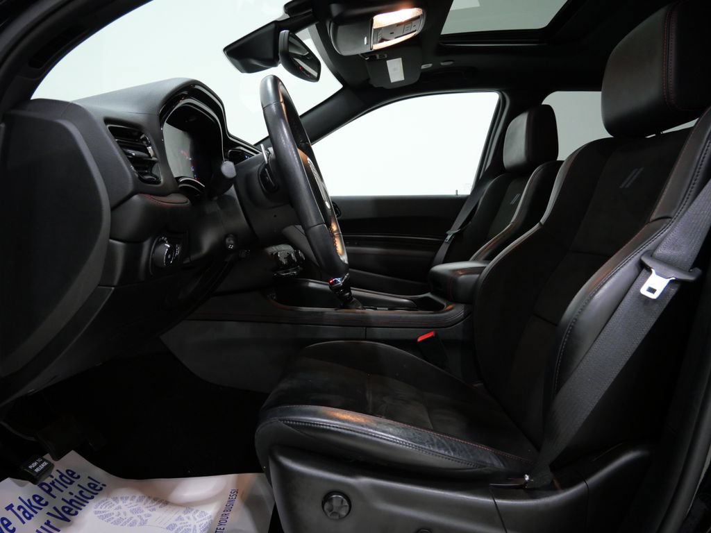 Used 2023 Dodge Durango R/T w/ Tow 'N Go Package AWD/4WD image 13