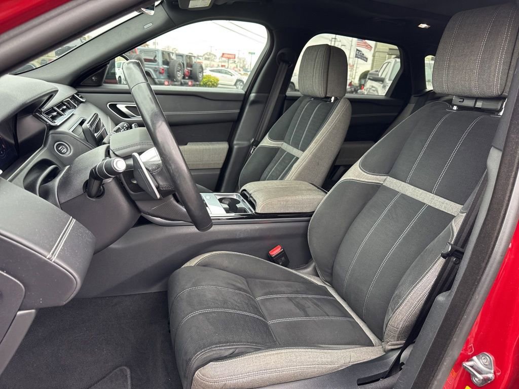 Used 2019 Land Rover Range Rover Velar R-Dynamic HSE image 33