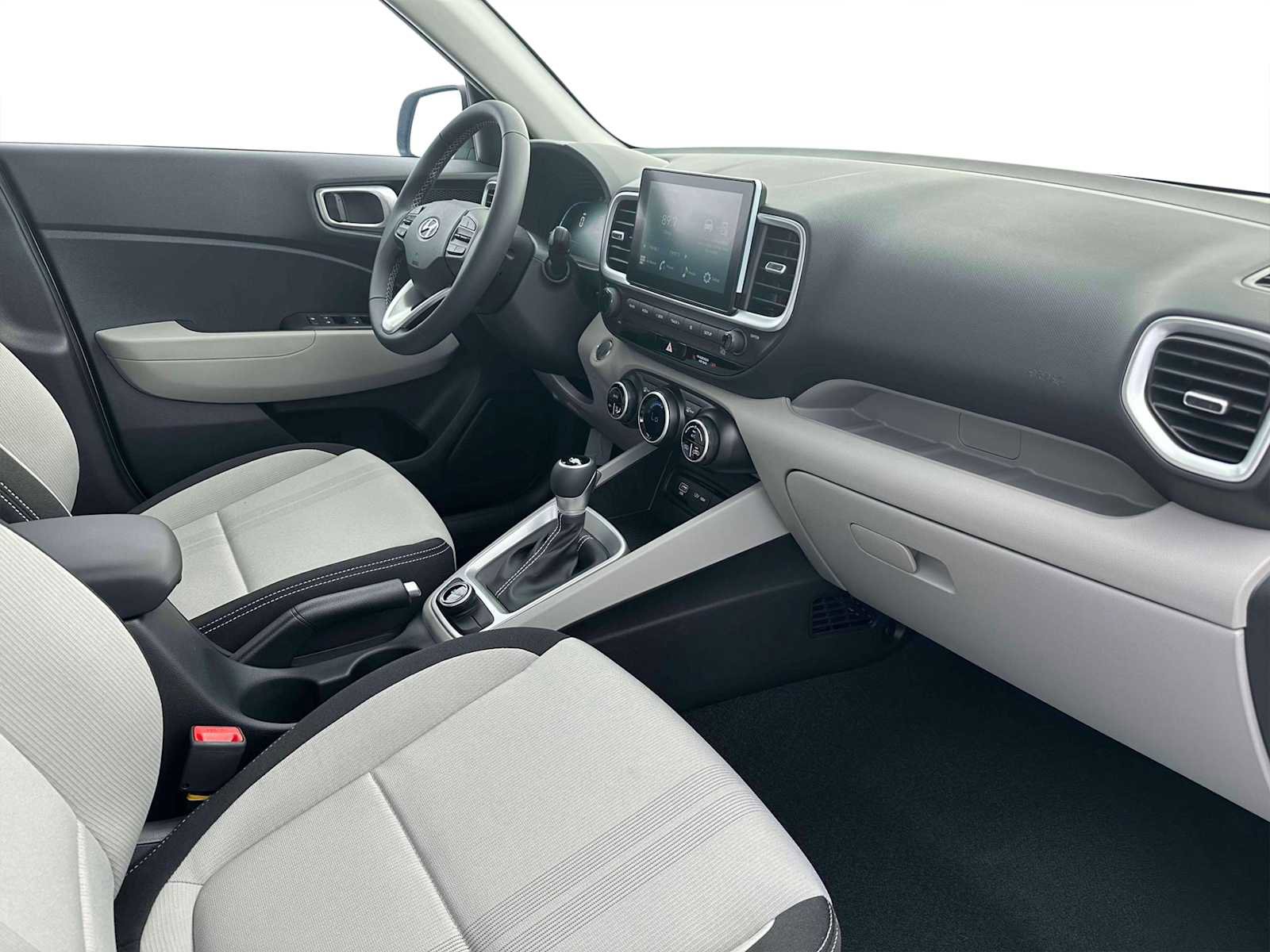 New 2025 Hyundai Venue SEL image 11