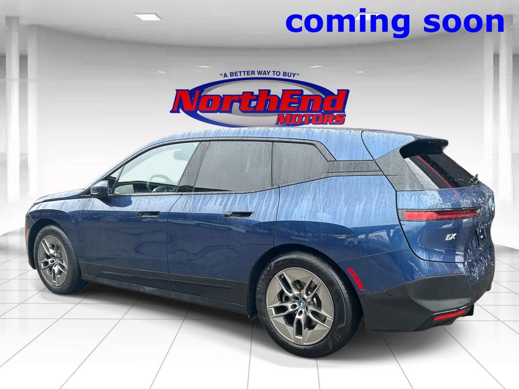 Used 2023 BMW iX xDrive50 w/ Ultimate Package 2 image 5