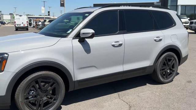 Certified 2025 Kia Telluride SX Prestige X-Line AWD/4WD image 4