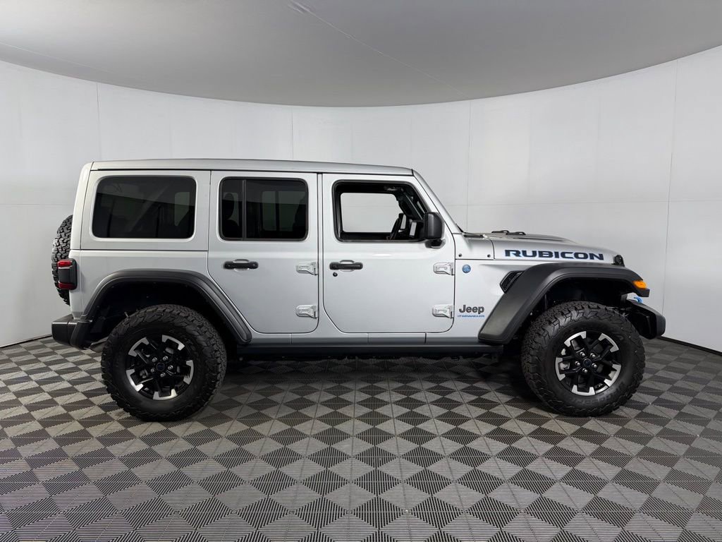 Used 2024 Jeep Wrangler Unlimited Rubicon 4xe w/ Safety Group AWD/4WD image 7