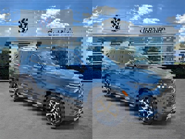 New 2026 Volkswagen Tiguan SE image 1