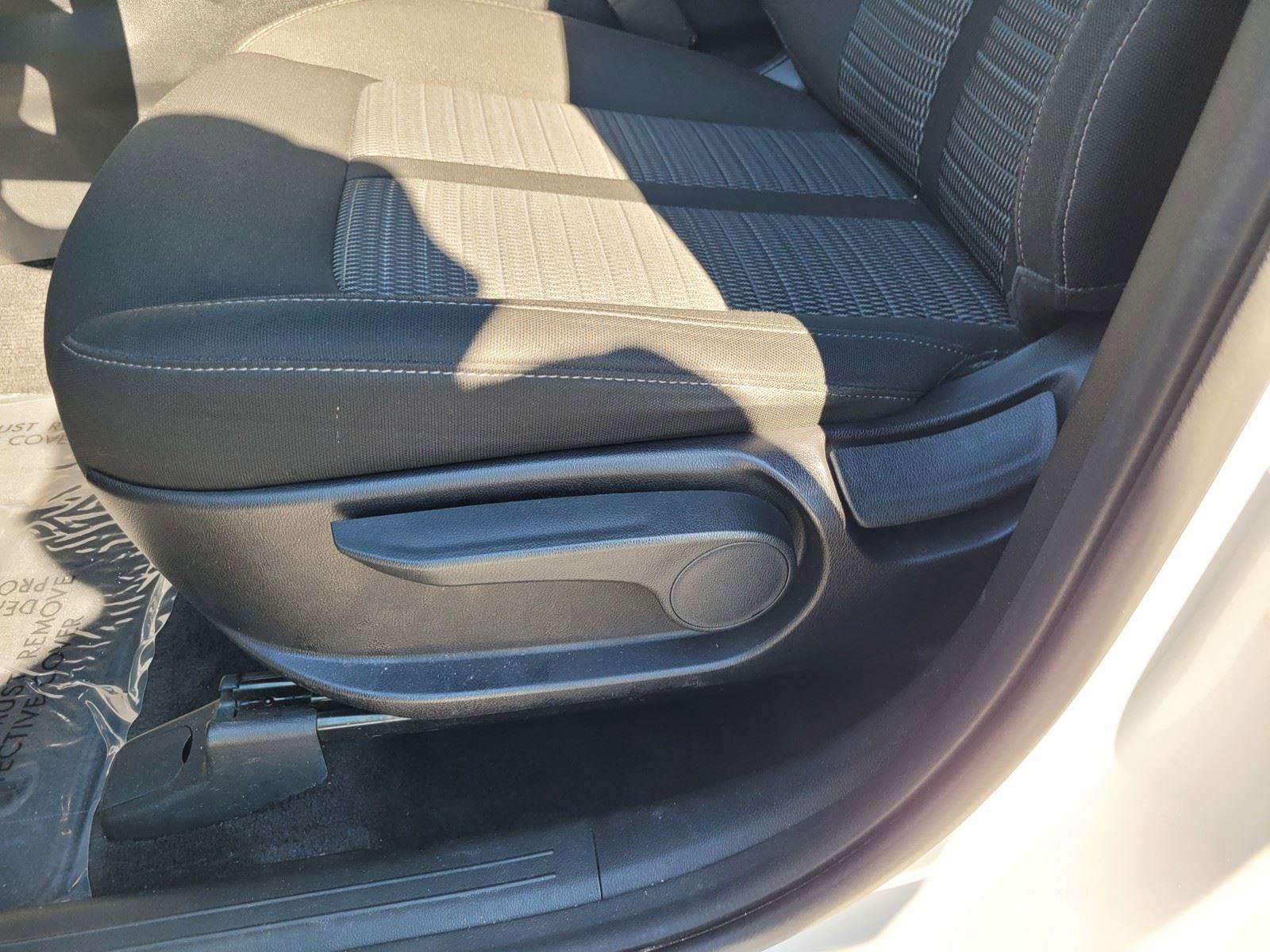 Used 2022 Kia Sorento LX image 21