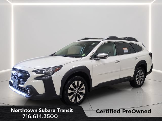 Used 2025 Subaru Outback Touring AWD/4WD image 1