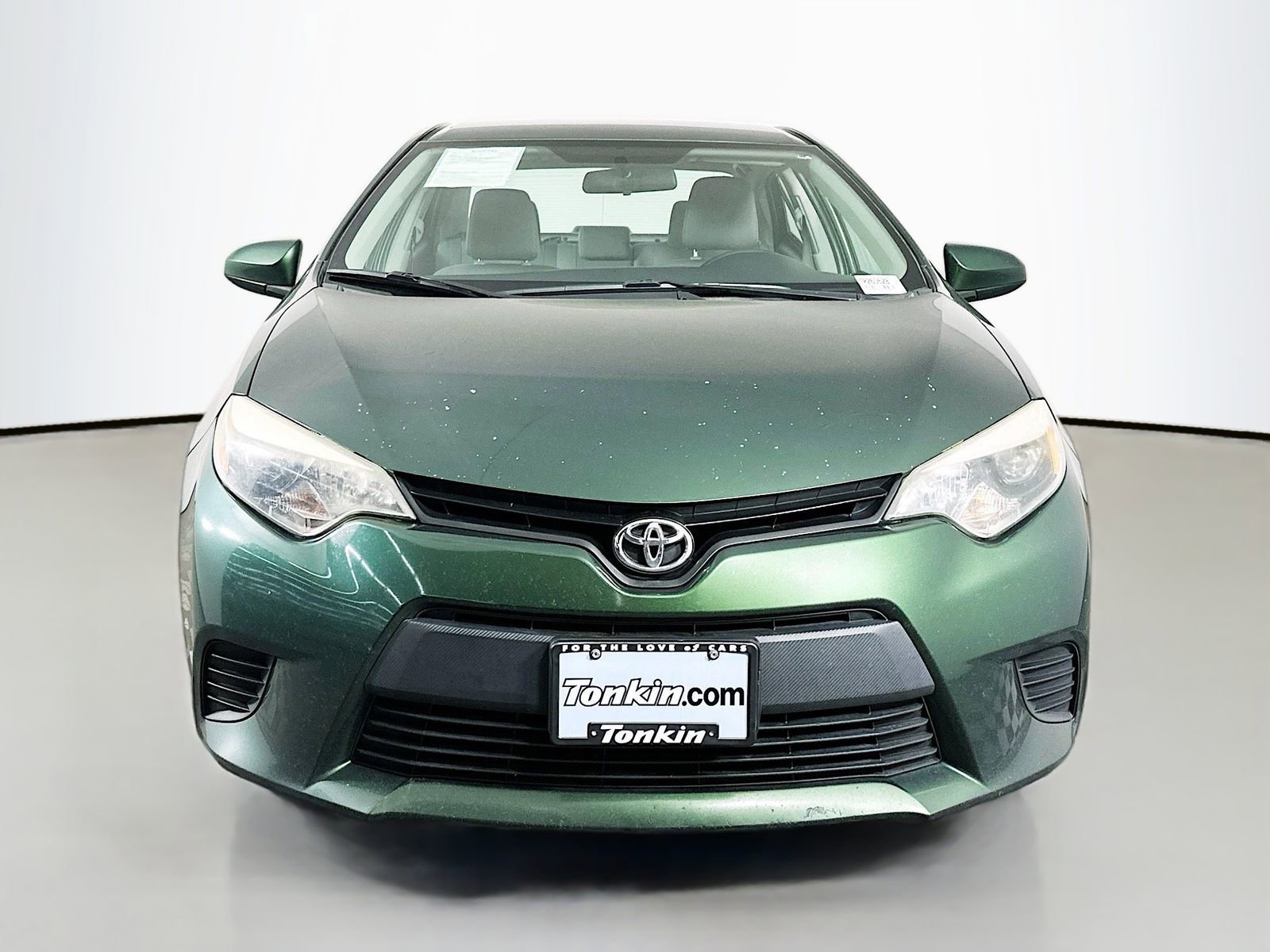 Used 2014 Toyota Corolla LE FWD image 2