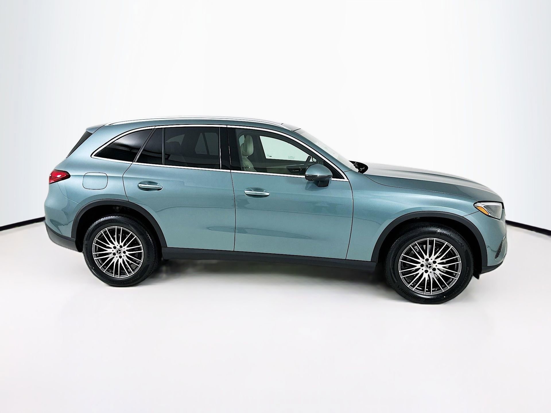 New 2026 Mercedes-Benz GLC 300 image 9