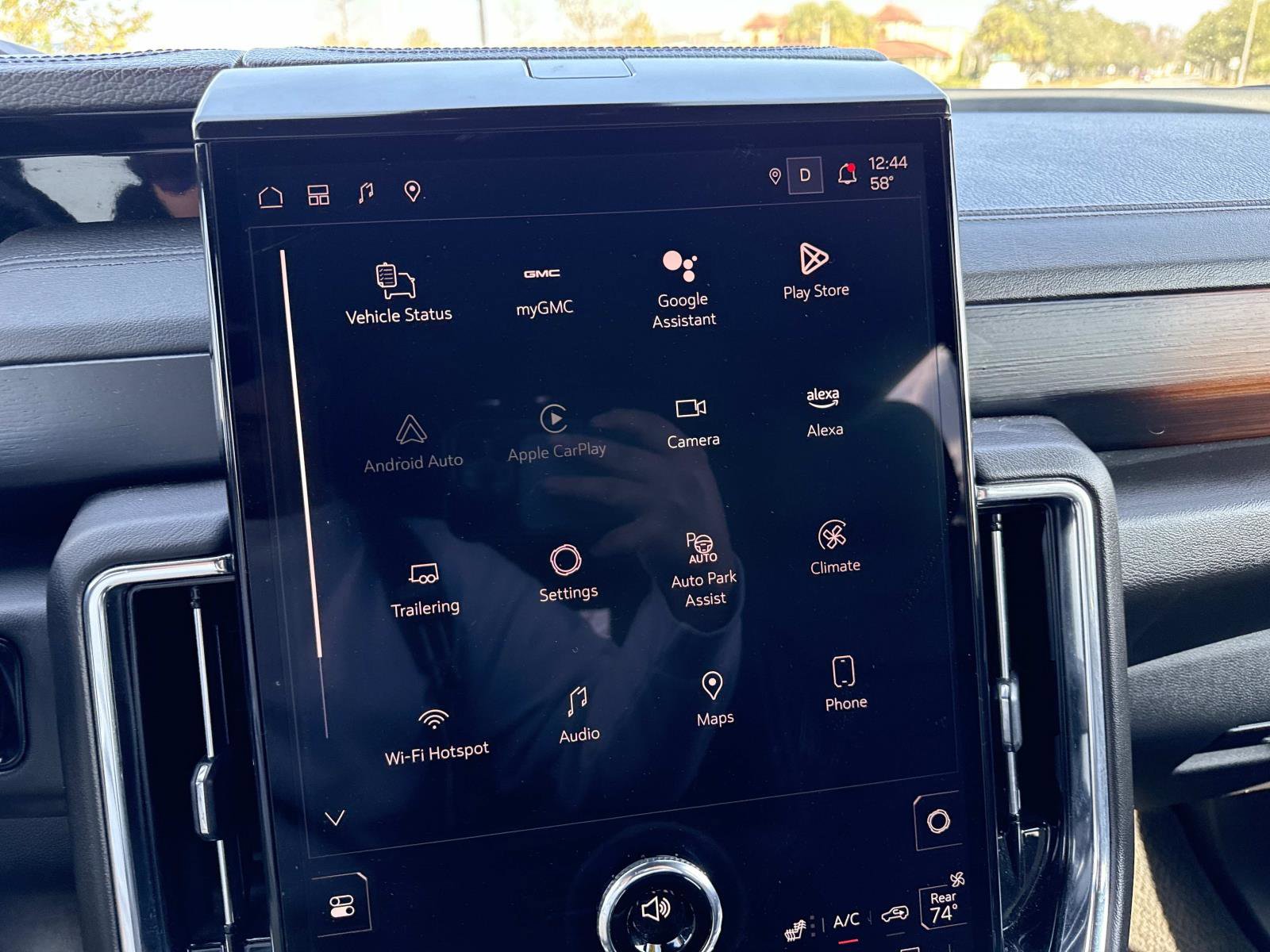 Used 2025 GMC Yukon Denali image 25