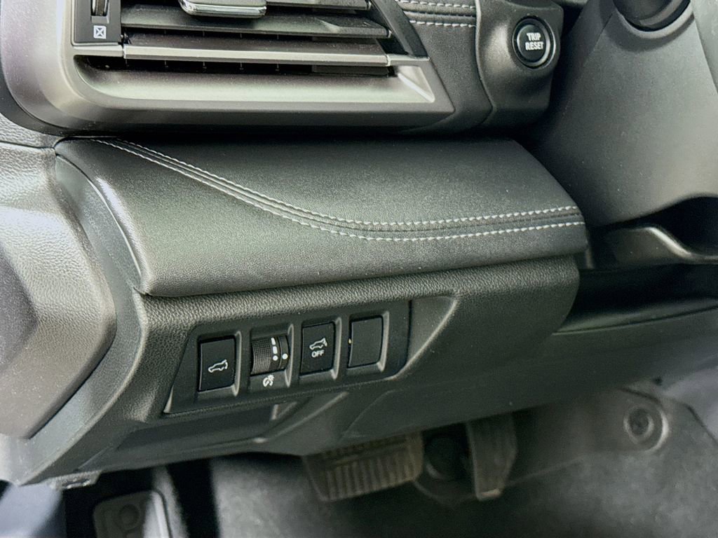 Certified 2023 Subaru Outback Touring AWD/4WD image 21