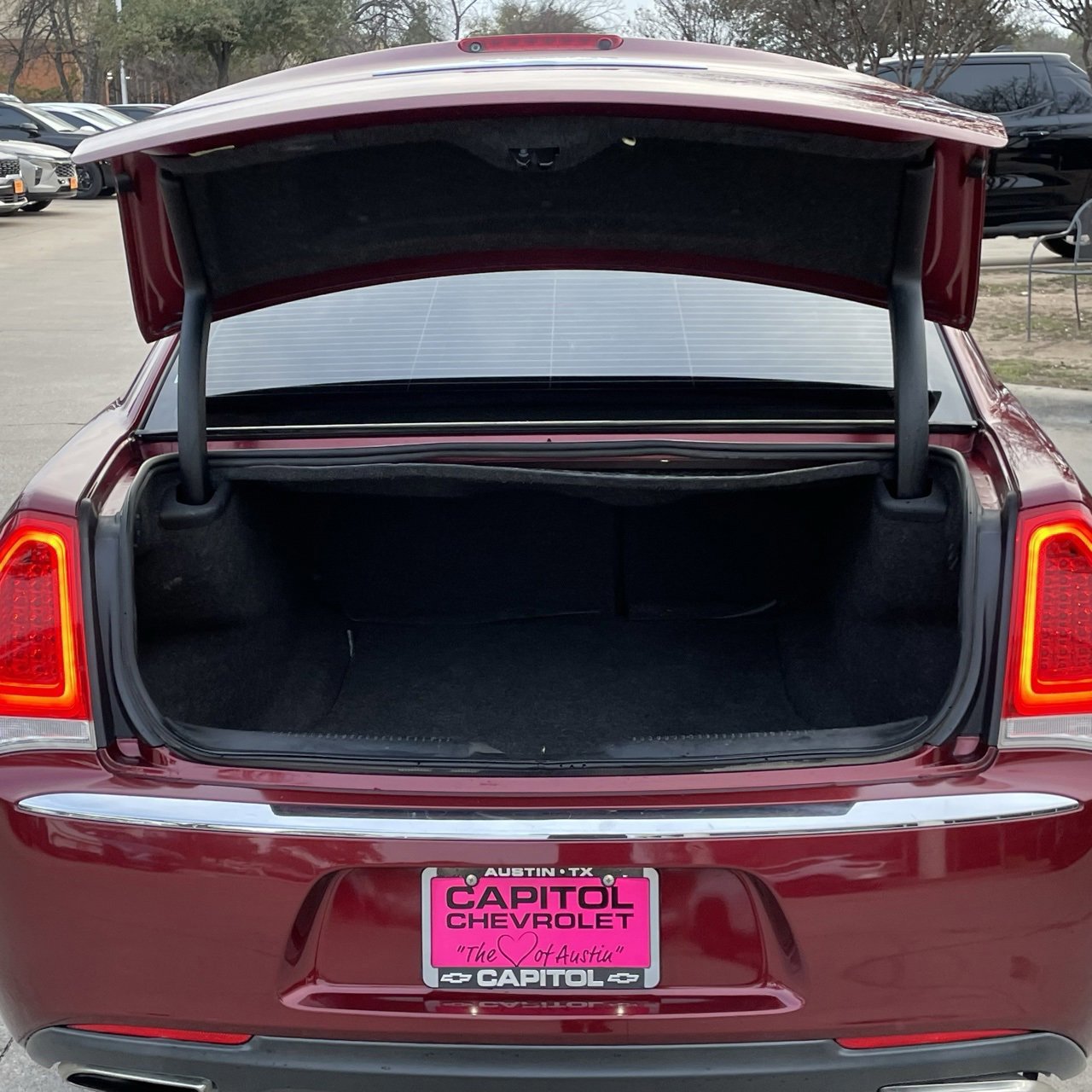 Used 2020 Chrysler 300 Limited image 25