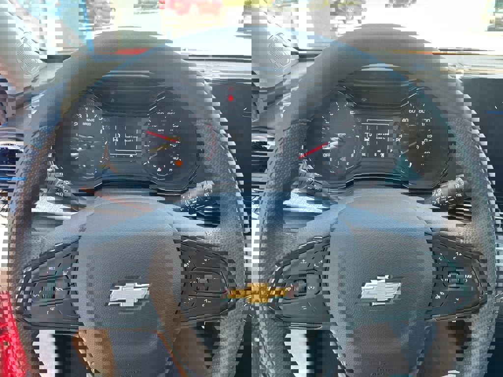 New 2026 Chevrolet Trax LS image 8