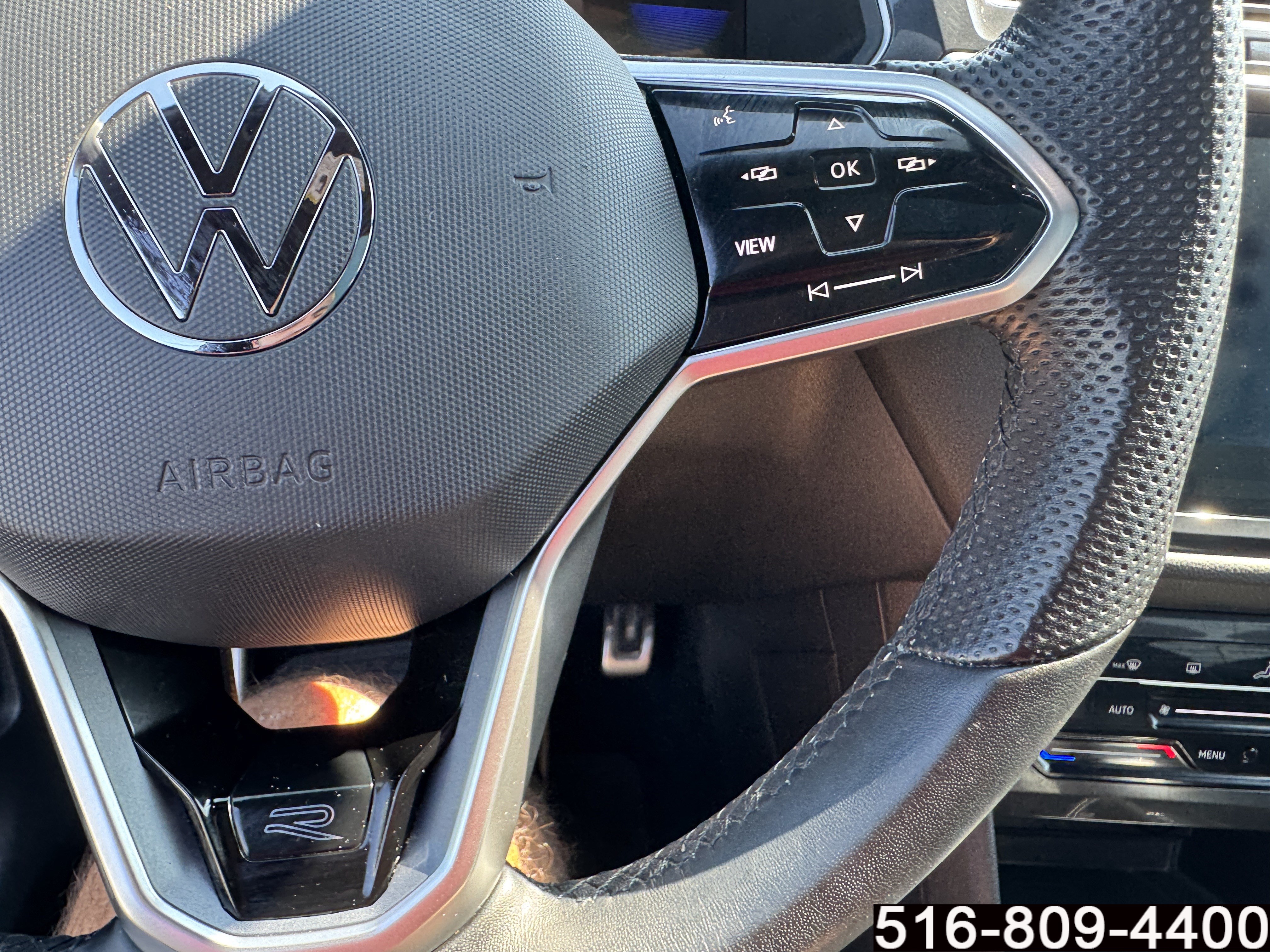 Used 2024 Volkswagen Tiguan SE R-Line AWD/4WD image 25