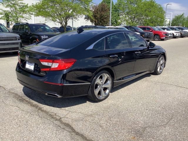 Used 2018 Honda Accord Touring image 6