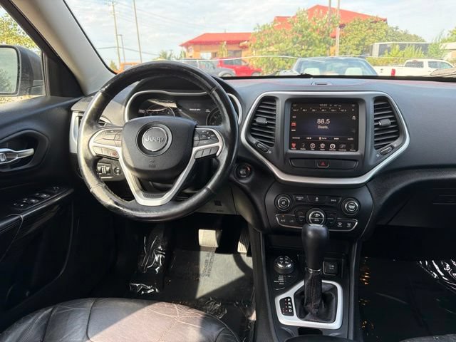 Used 2014 Jeep Cherokee Trailhawk w/ Comfort/Convenience Group AWD/4WD image 8