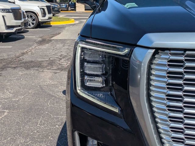 Used 2023 GMC Yukon Denali w/ LPO, Floor Liner Package AWD/4WD image 9