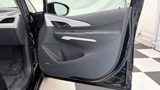 Used 2017 Chevrolet Bolt Premier w/ Driver Confidence II Package FWD image 20